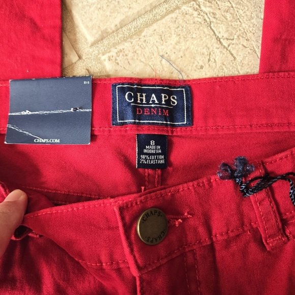 New Wagon Red Straight Jeans Sz 8 Chaps Slimming Fit - Picture 3 of 5